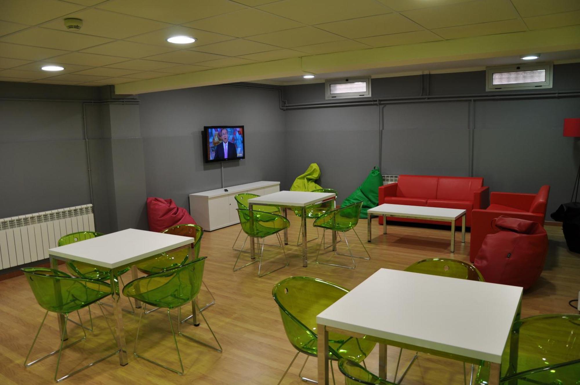 Residencia Universitaria Resa Sant Jordi Tarragona Dış mekan fotoğraf