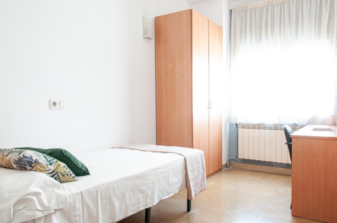 Residencia Universitaria Resa Sant Jordi Tarragona Dış mekan fotoğraf